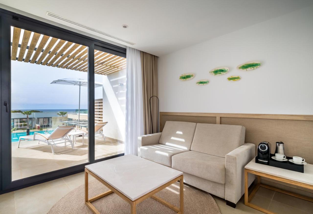 Отель Barcelo Nura Сант-Луис Экстерьер фото