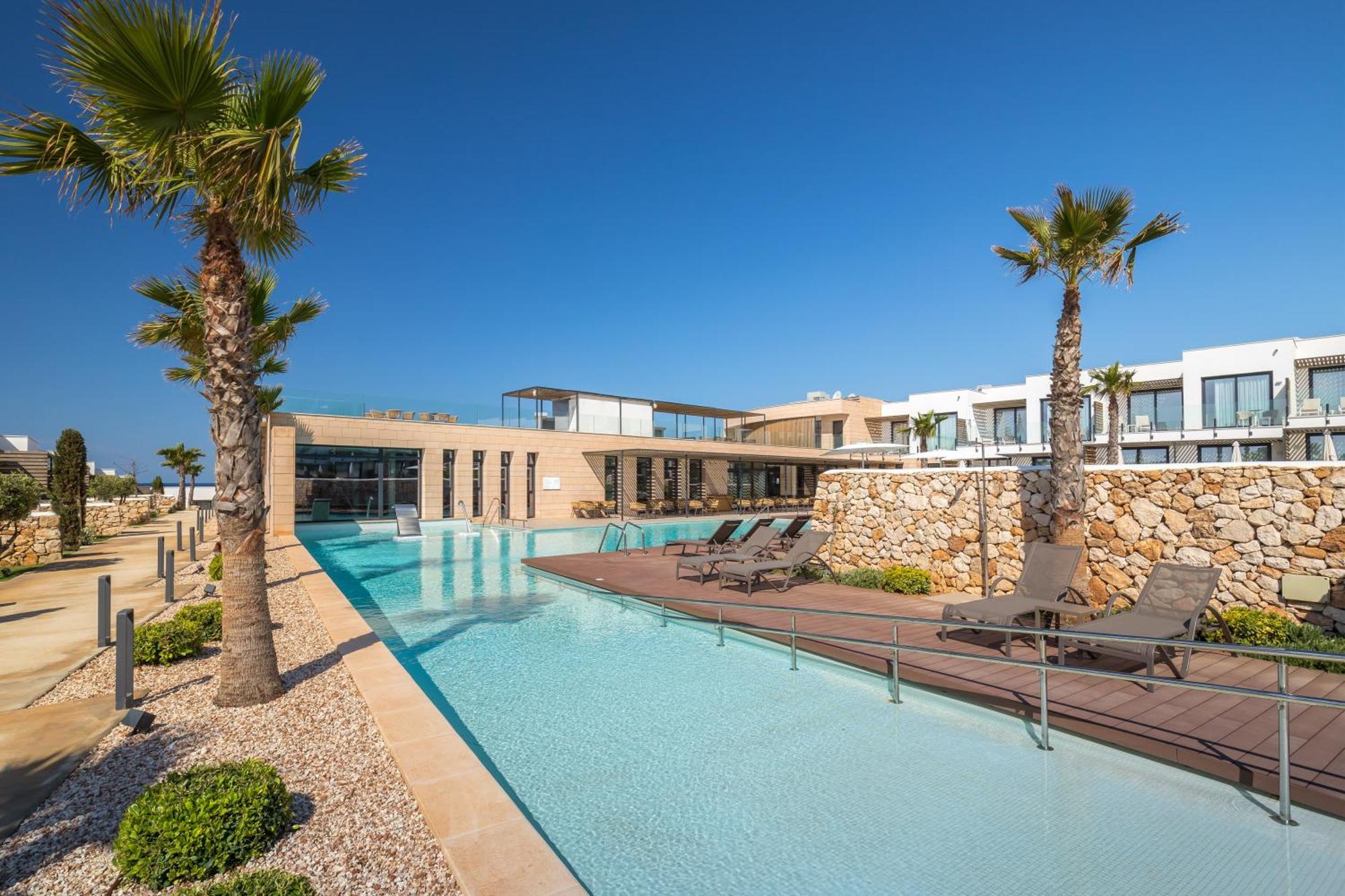 Отель Barcelo Nura Сант-Луис Экстерьер фото